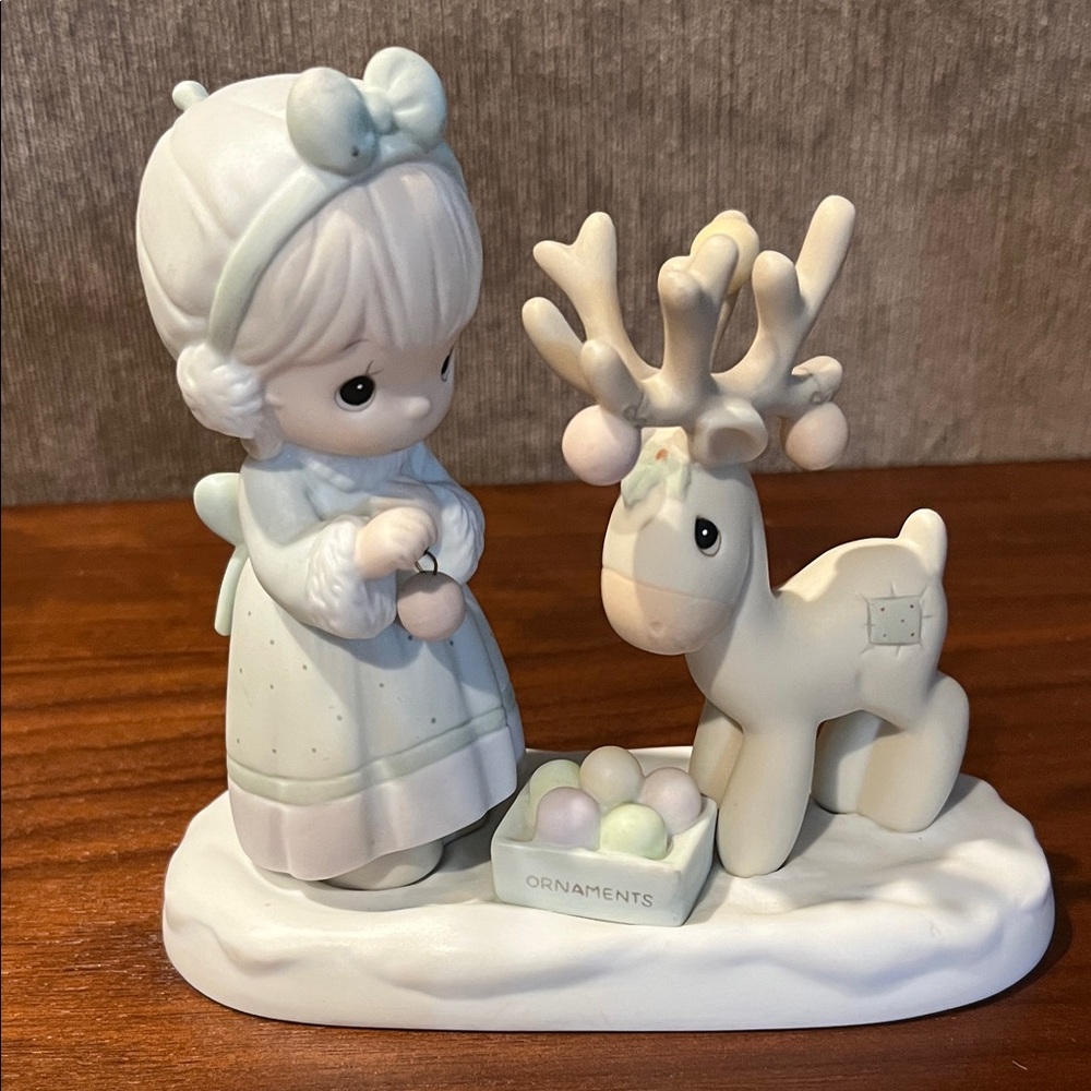 Charming Precious Moments ‘Merry Christmas Deer’ Figurine - Cream and White